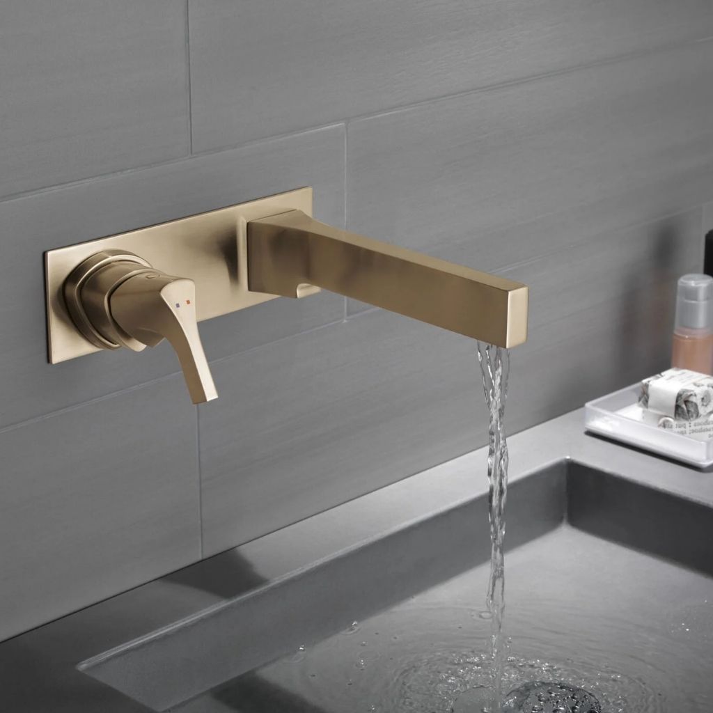 GRIFERIA PARA PARED DELTA ZURA CON VÁLVULA EMPOTRABLE